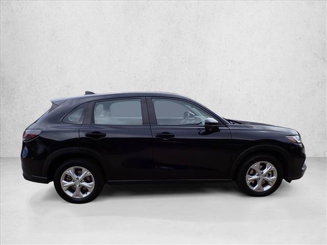 Used 2023 Honda HR-V LX image 5