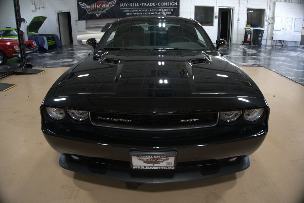 Used 2014 Dodge Challenger SRT8 w/ Harman/Kardon Audio Group image 8
