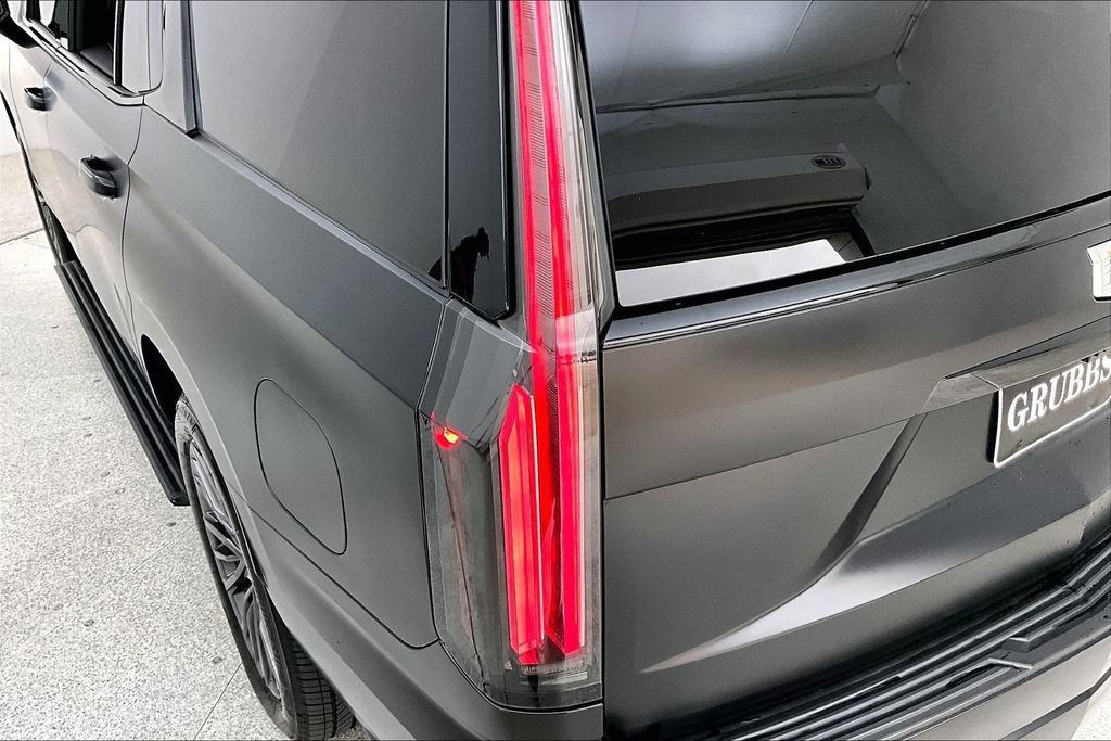 Used 2025 Cadillac Escalade Sport Platinum AWD/4WD image 39