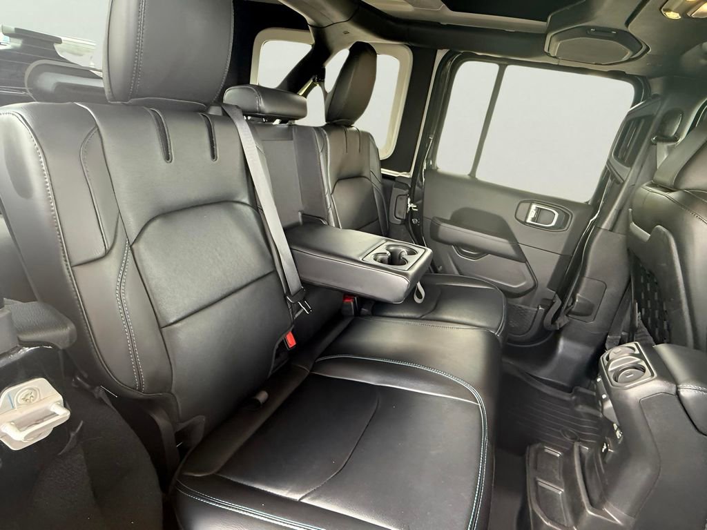 Used 2022 Jeep Wrangler Unlimited Rubicon 4xe w/ Steel Bumper Group image 10