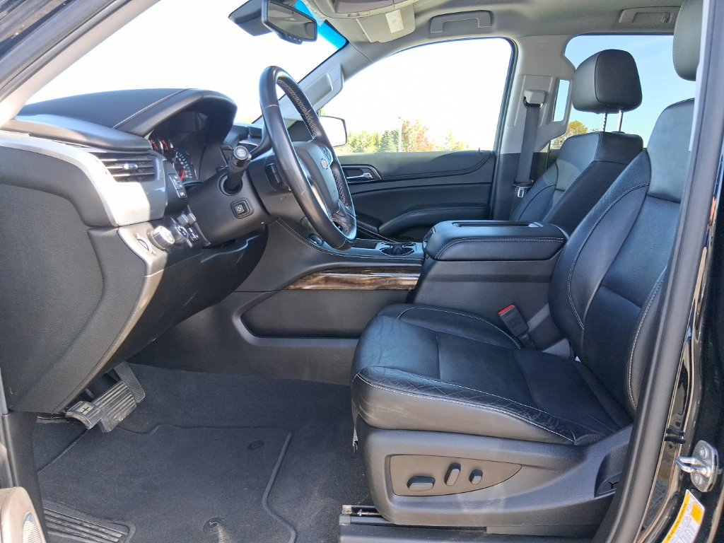 Used 2019 Chevrolet Tahoe LT w/ LT Signature Package AWD/4WD image 30