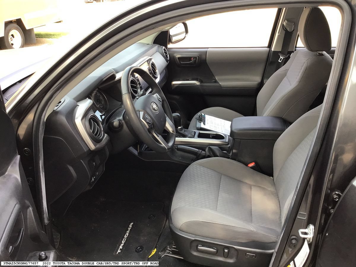 Used 2022 Toyota Tacoma SR5 RWD image 8