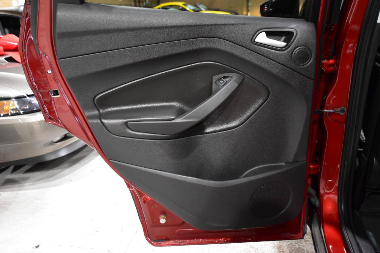 Used 2014 Ford Escape Titanium FWD image 32
