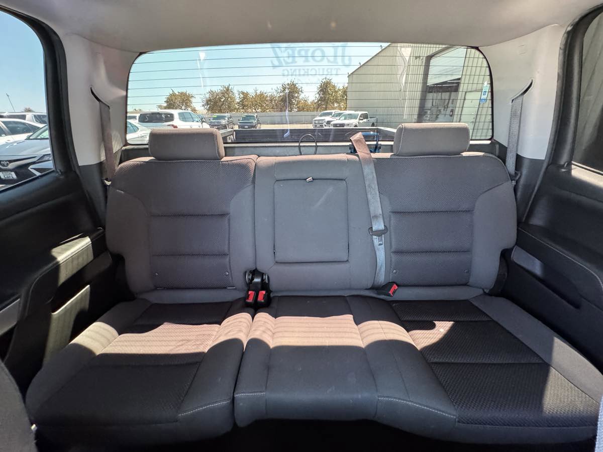 Used 2018 Chevrolet Silverado 1500 LT w/ All Star Edition image 37