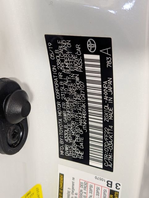 Used 2019 Toyota C-HR XLE FWD image 33