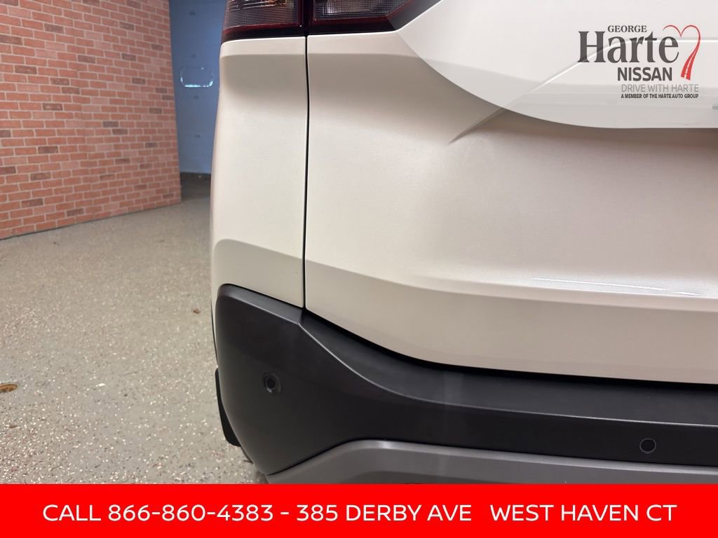 Certified 2023 Nissan Rogue SV image 48