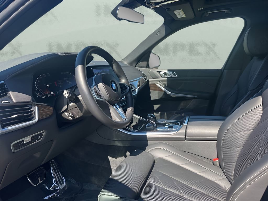 Used 2023 BMW X5 xDrive40i w/ M Sport Package image 9