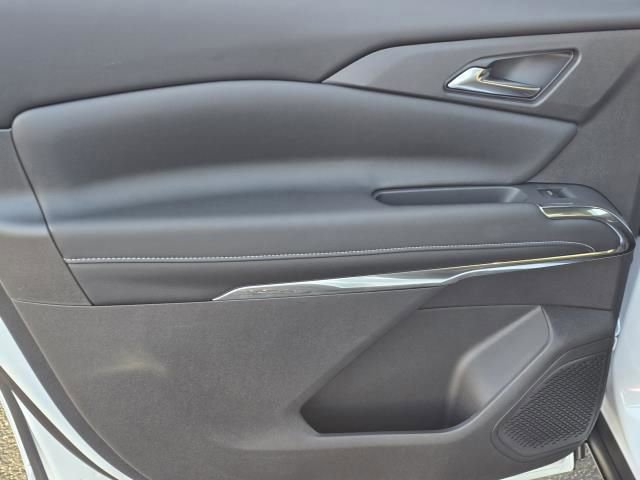 New 2026 Chevrolet Traverse LT w/ Sun and Wheel Package image 11