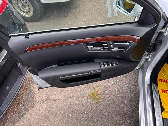 Used 2010 Mercedes-Benz S 550 4MATIC image 5