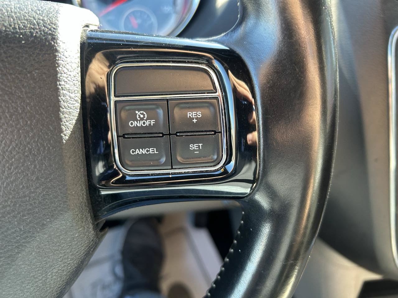Used 2019 Dodge Grand Caravan SXT FWD image 18