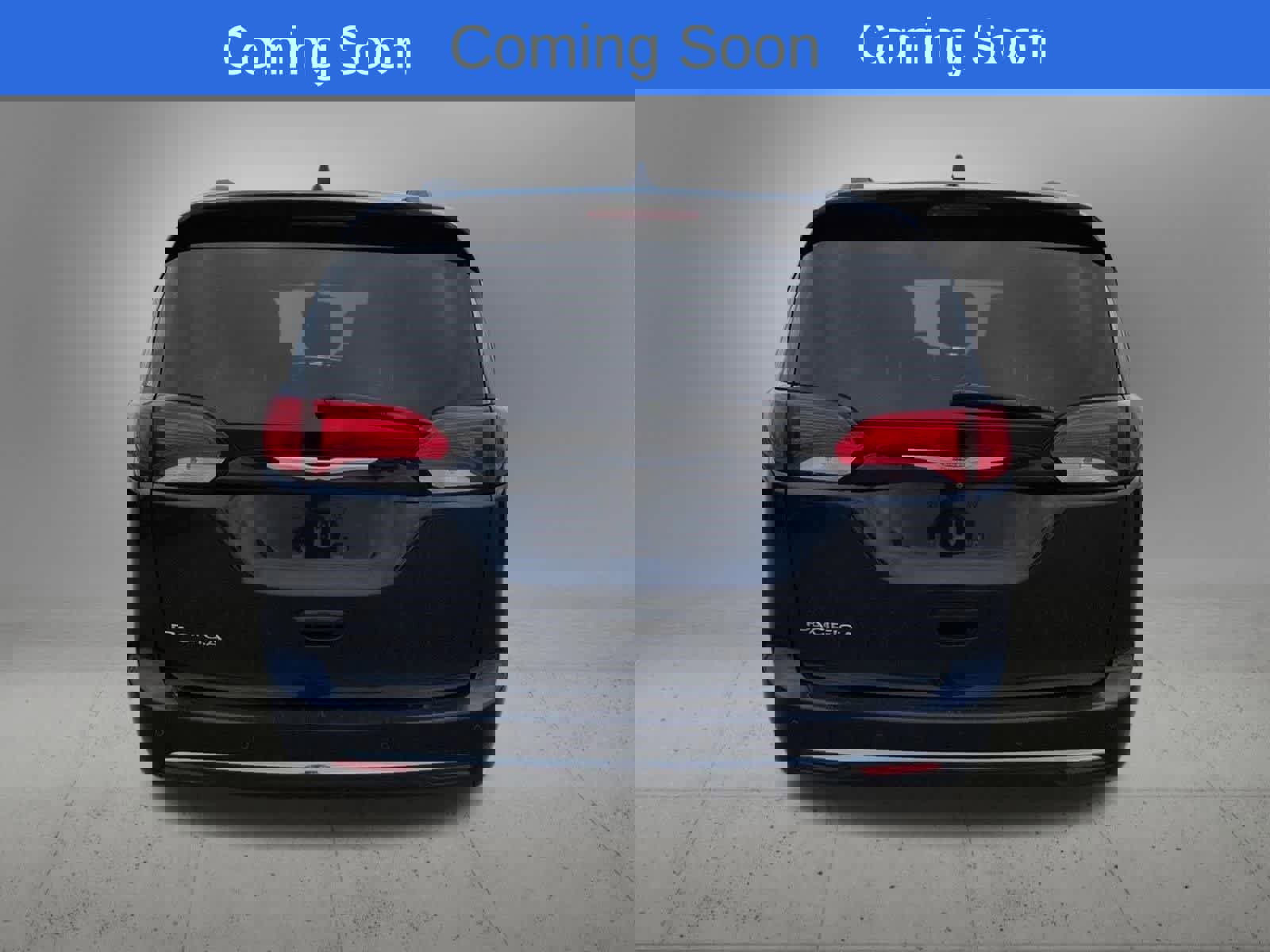 Used 2017 Chrysler Pacifica Touring-L FWD image 5