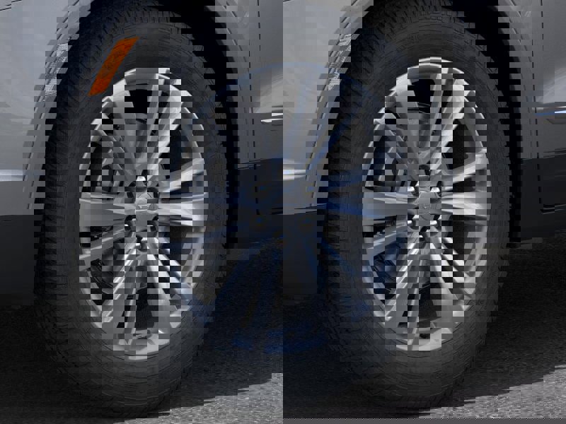 New 2025 Cadillac XT5 Premium Luxury w/ LPO, Floor Liner Package image 9