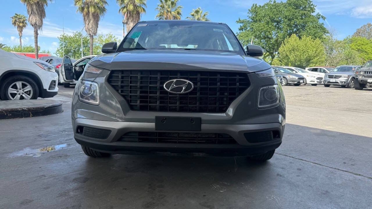 Used 2020 Hyundai Venue SE FWD image 18