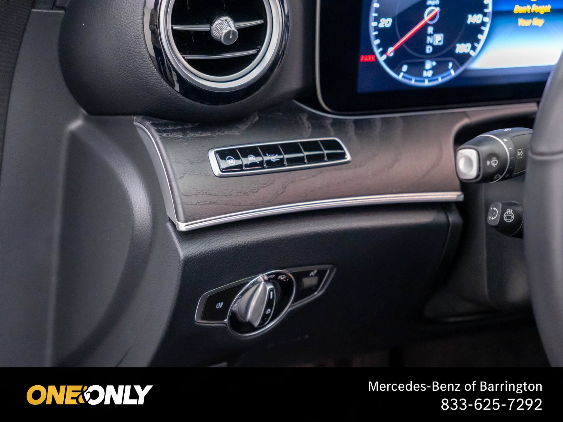 Used 2019 Mercedes-Benz E 300 4MATIC image 21