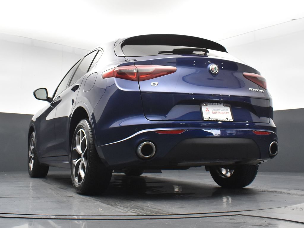 Used 2021 Alfa Romeo Stelvio Ti w/ Active Assist 2 Package TI AWD/4WD image 22