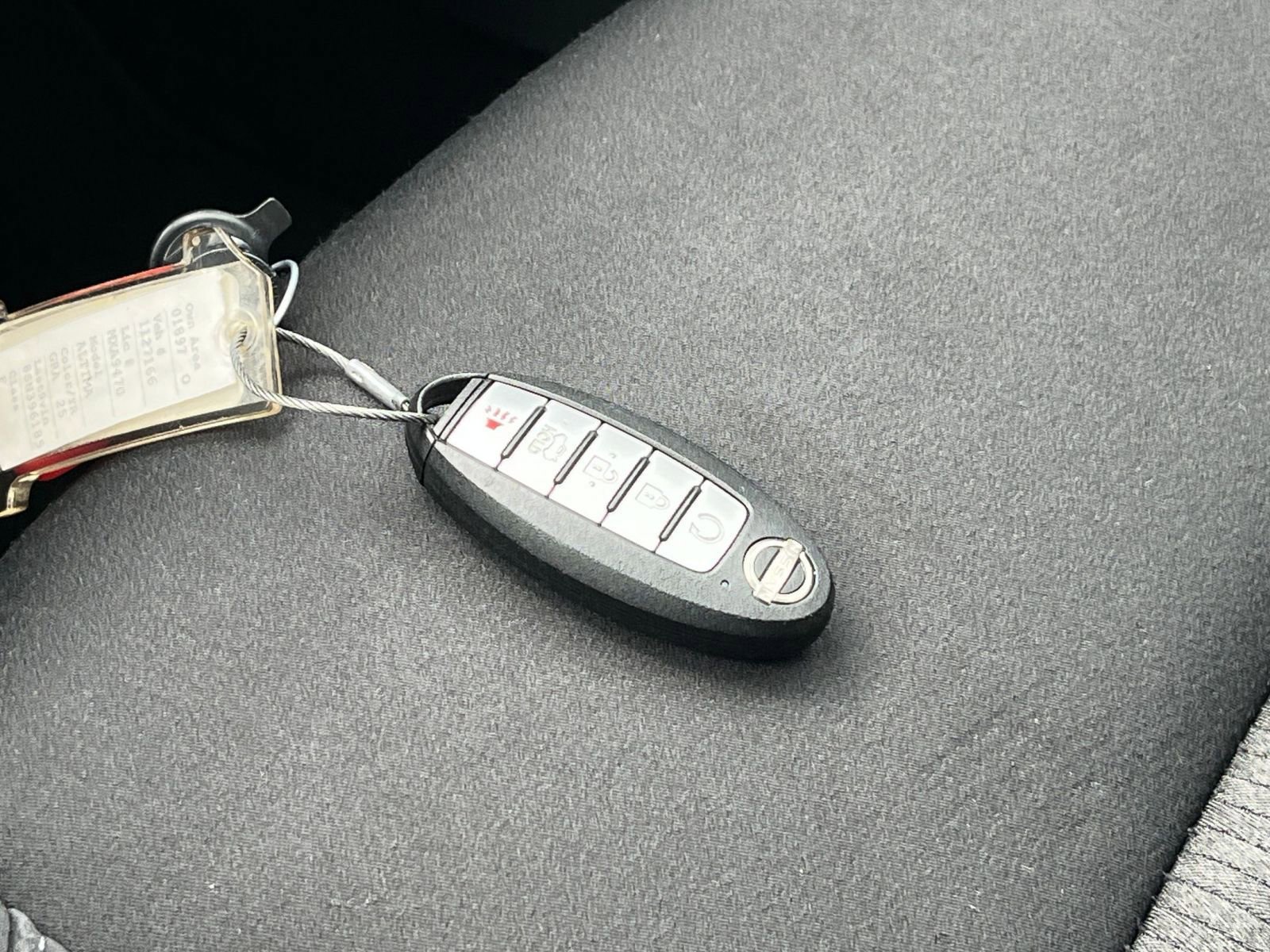 Used 2025 Nissan Altima 2.5 SV image 26