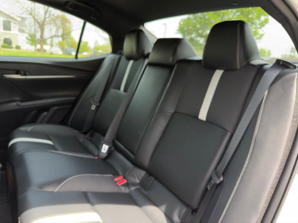 Used 2025 Toyota Camry SE w/ Convenience Package AWD/4WD image 22