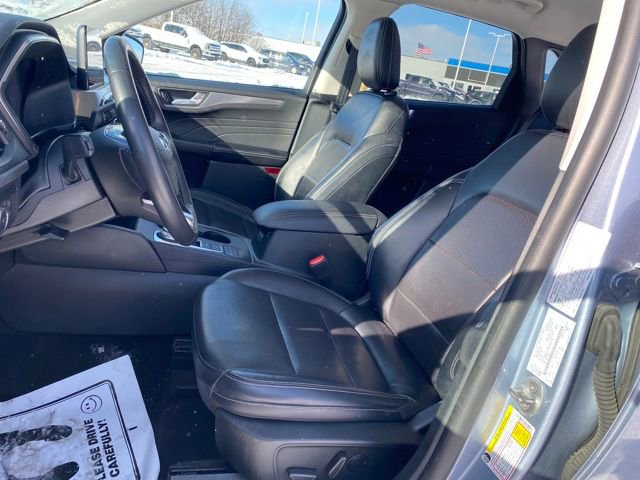 Used 2022 Ford Escape Titanium image 14