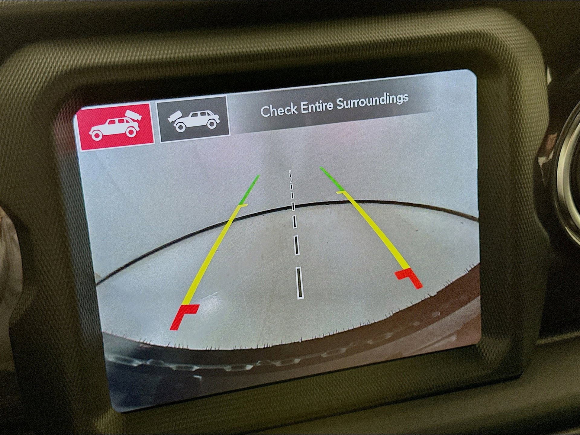 Used 2022 Jeep Wrangler Unlimited Rubicon w/ Trailer Tow Package image 15