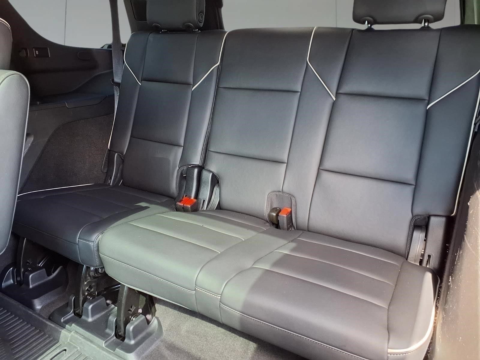 Used 2024 Cadillac Escalade Sport w/ LPO, ONYX Package AWD/4WD image 11