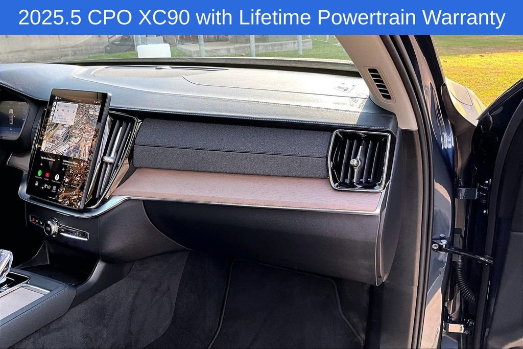 Certified 2025 Volvo XC90 B6 Plus AWD/4WD image 21
