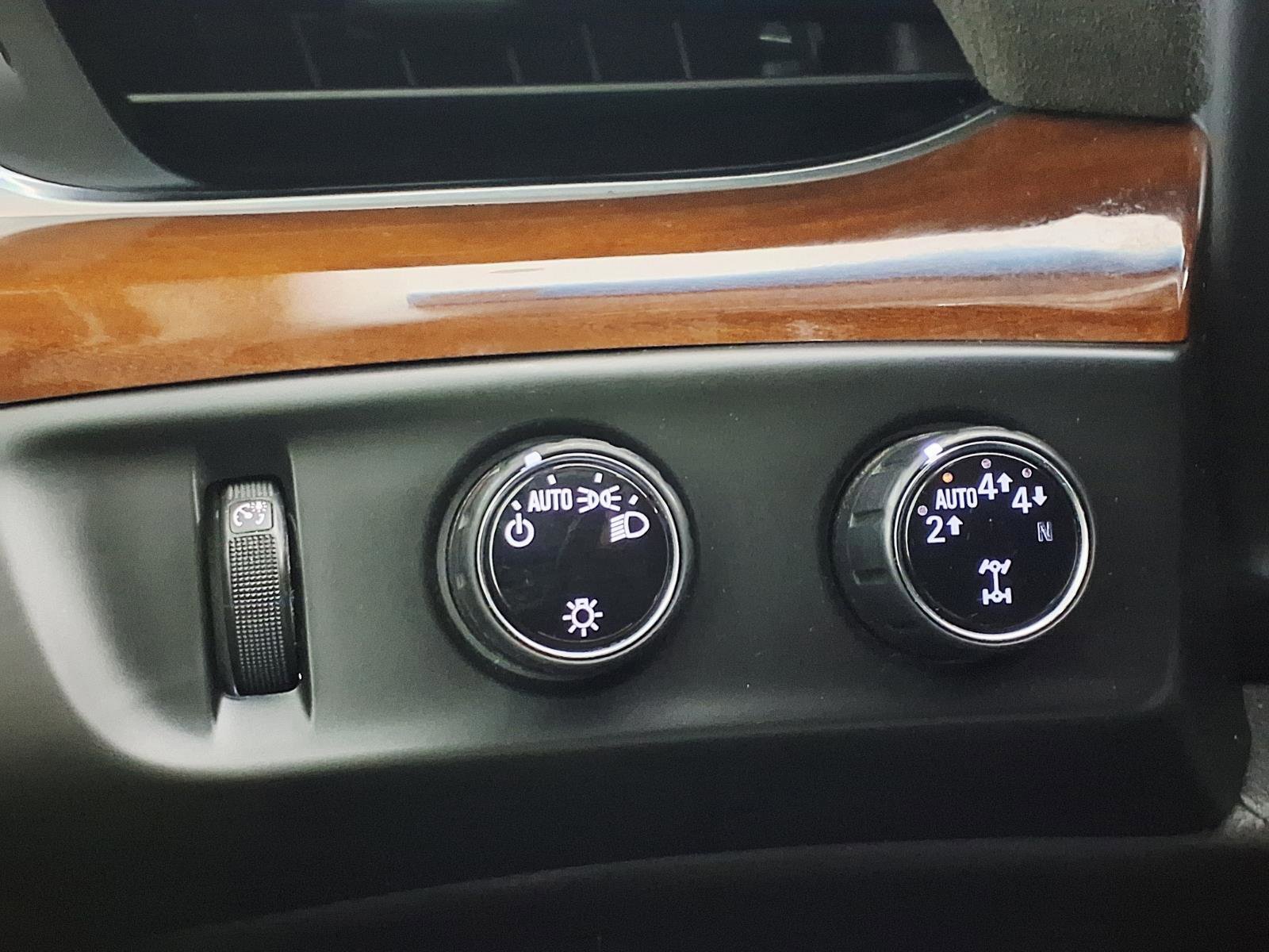 Used 2019 Cadillac Escalade Premium Luxury AWD/4WD image 22