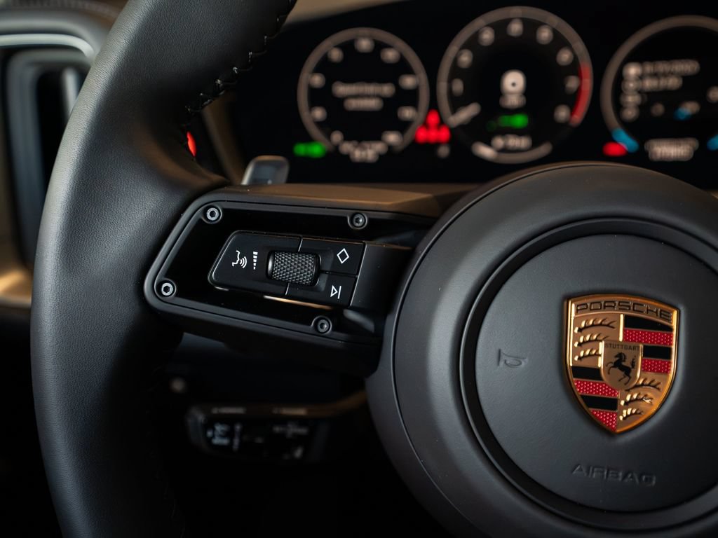 New 2026 Porsche Cayenne S AWD/4WD image 17