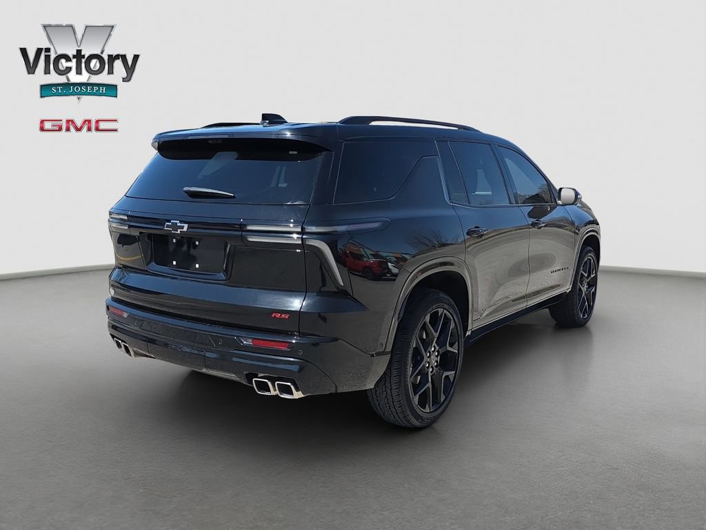 Used 2024 Chevrolet Traverse RS w/ LPO, Floor Liner Package FWD image 17