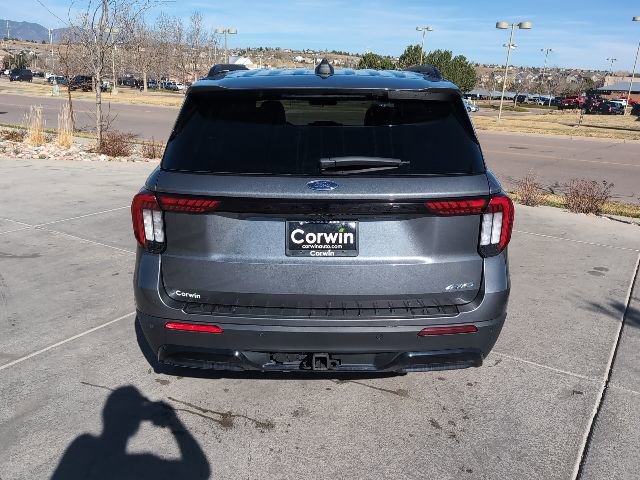 Used 2025 Ford Explorer ST-Line w/ ST-Line Street Pack image 7