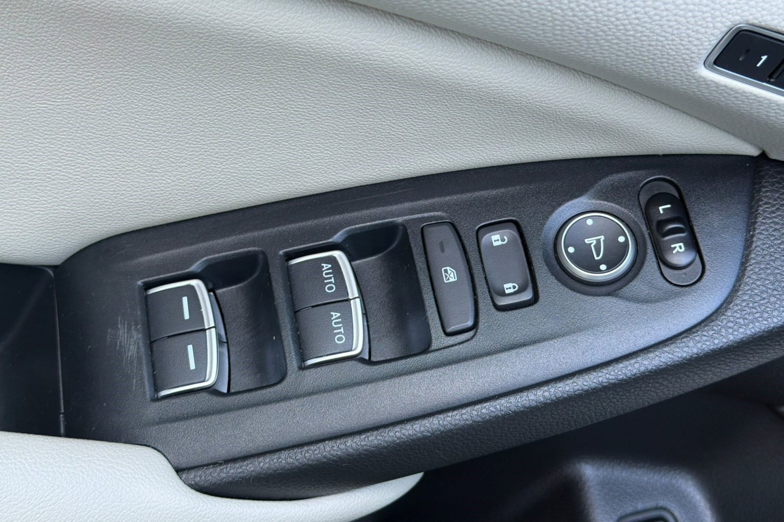 Used 2020 Honda Accord EX-L image 13