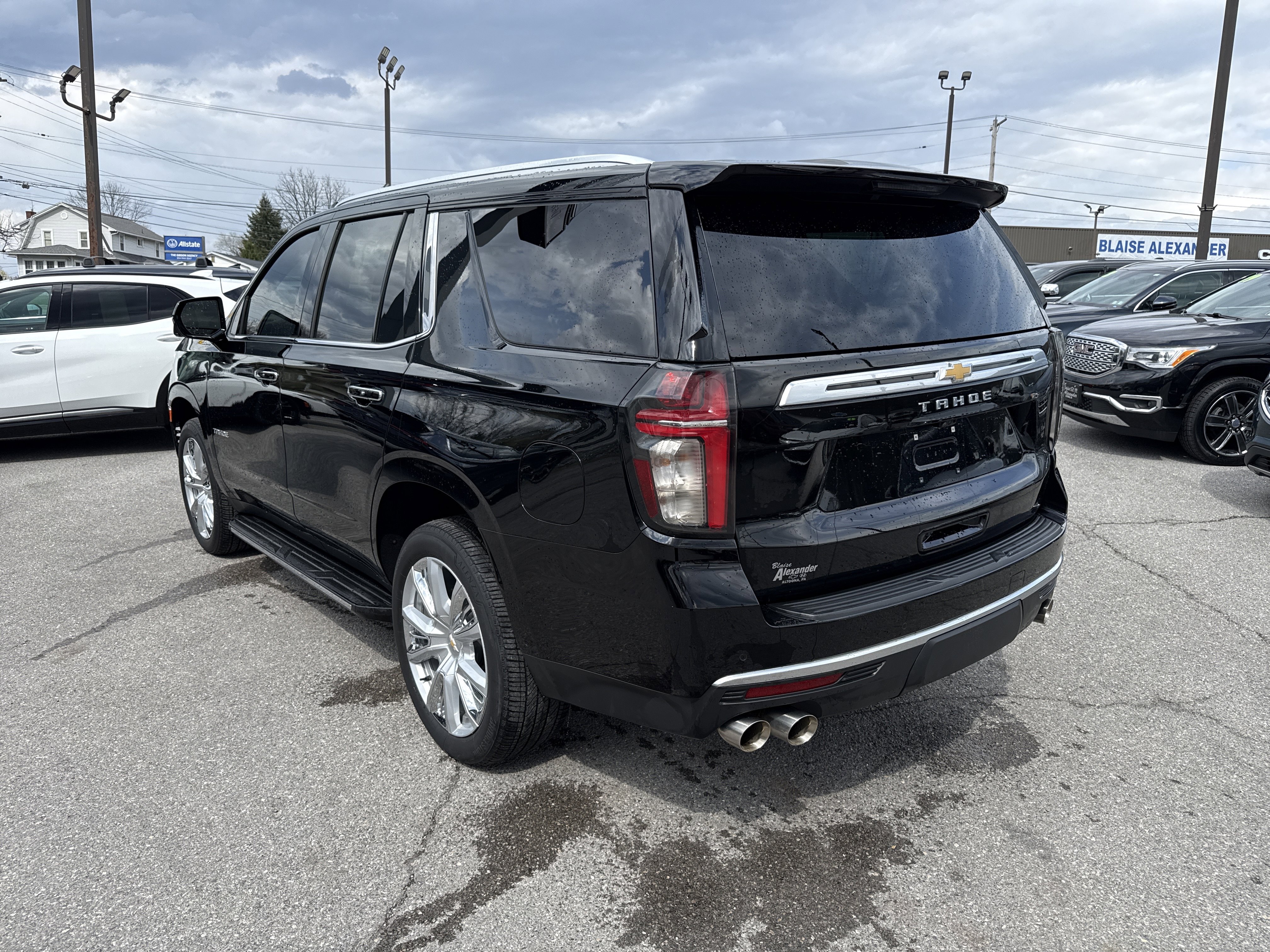 Used 2023 Chevrolet Tahoe High Country AWD/4WD image 6