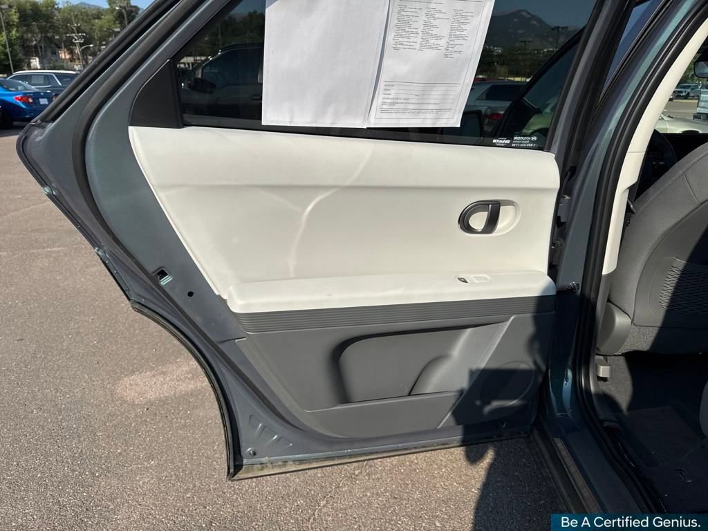 Used 2025 Hyundai Ioniq 5 SE image 38