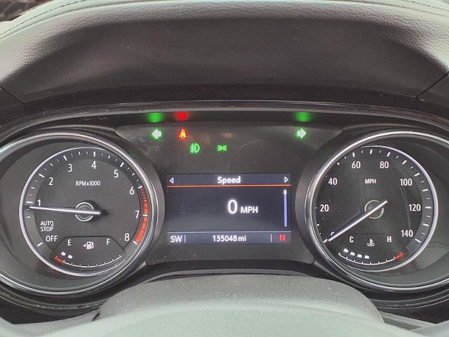 Used 2022 Buick Encore GX Essence w/ Experience Buick Package FWD image 11