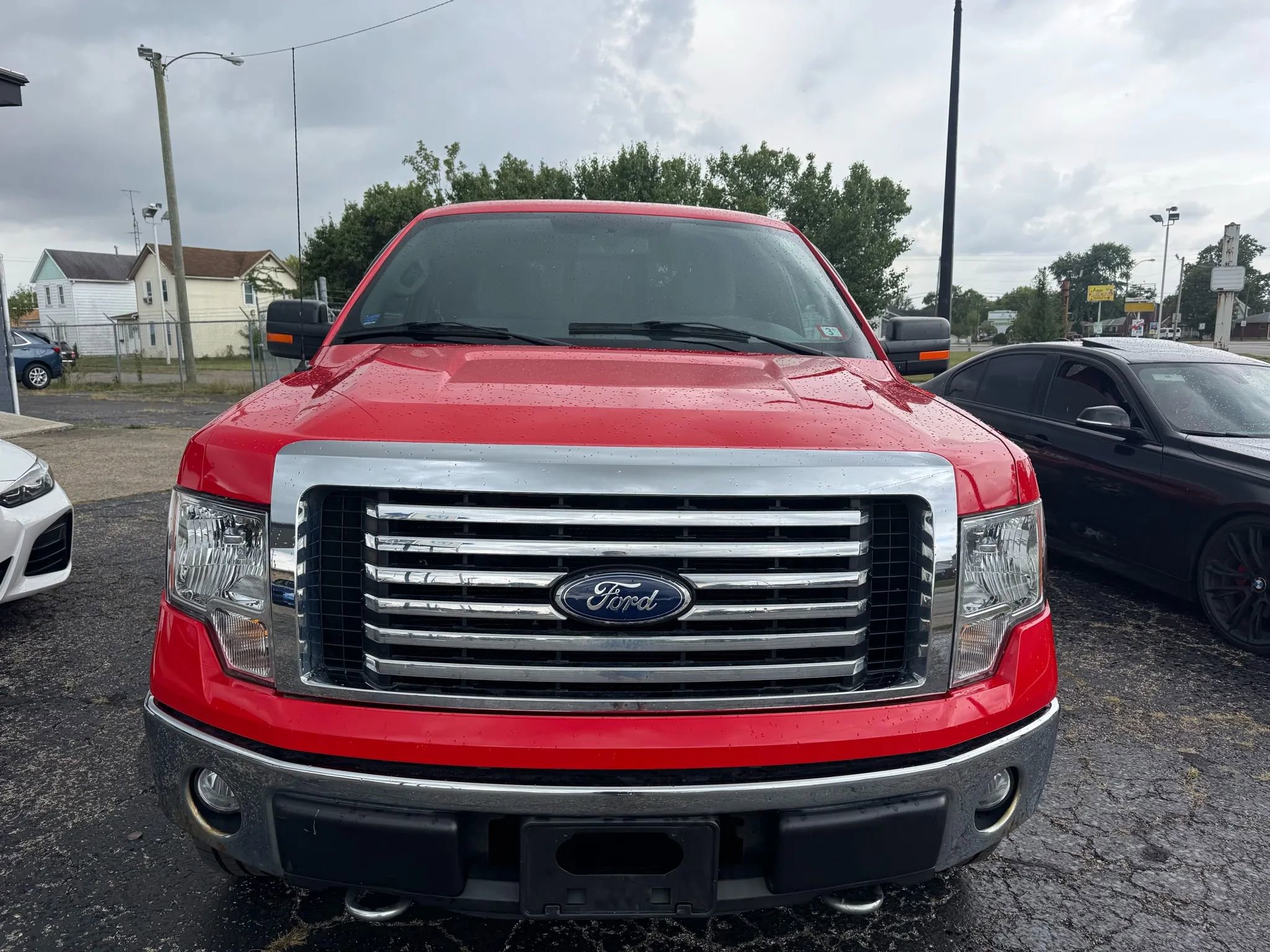 Used 2011 Ford F150 XLT w/ XLT Chrome Pkg image 2