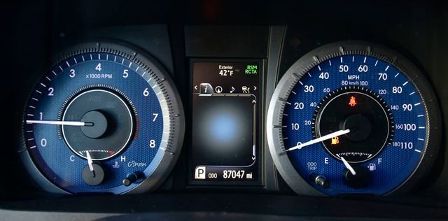 Used 2020 Toyota Sienna XLE w/ XLE Navigation Package image 31