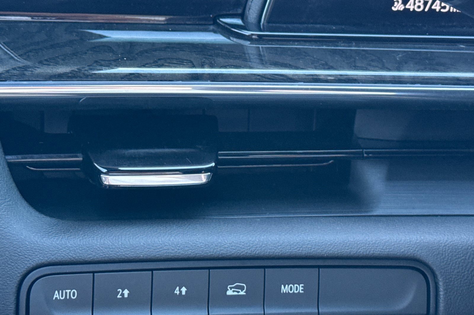 Used 2023 Cadillac Escalade ESV Premium Luxury image 26