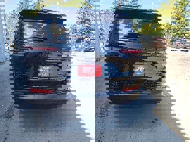 New 2025 Jeep Grand Cherokee L Limited w/ Black Appearance Package image 23