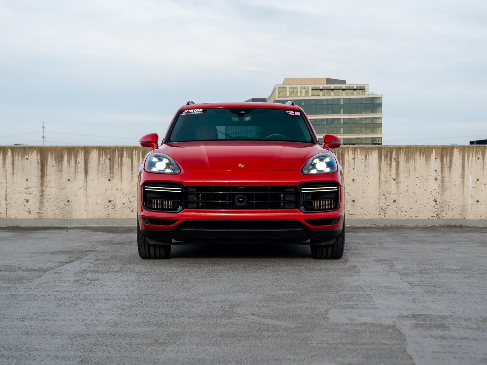 Used 2022 Porsche Cayenne Turbo S AWD/4WD image 2