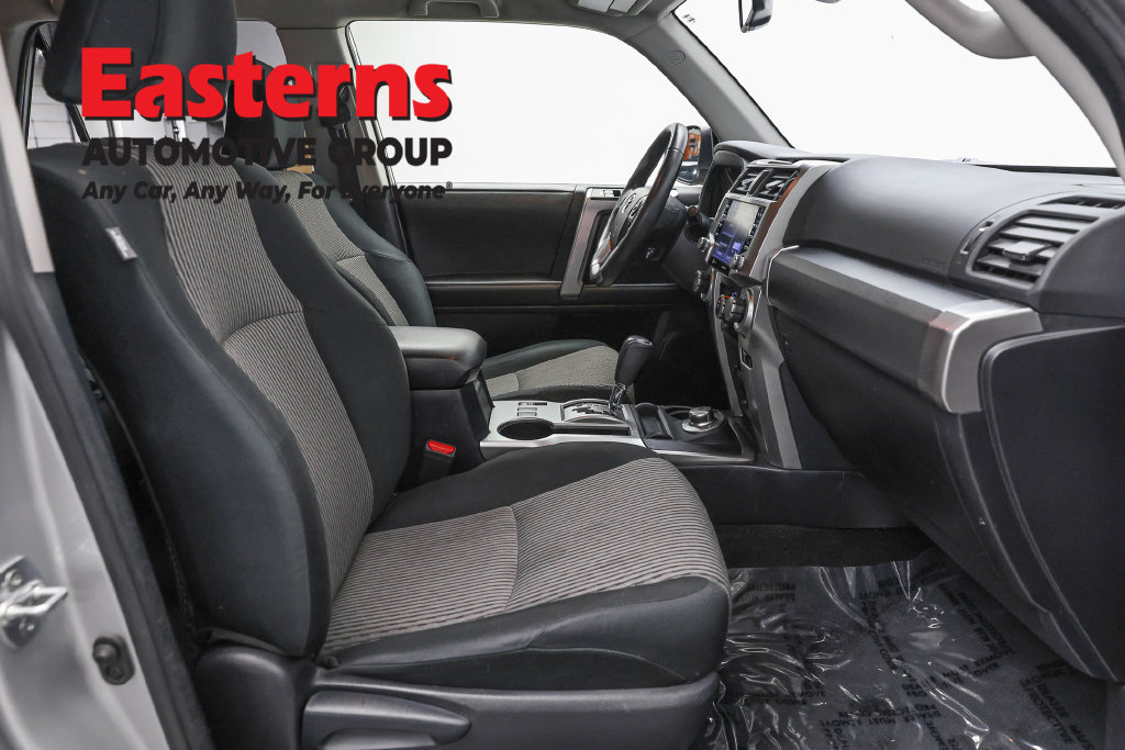Used 2023 Toyota 4Runner SR5 AWD/4WD image 26