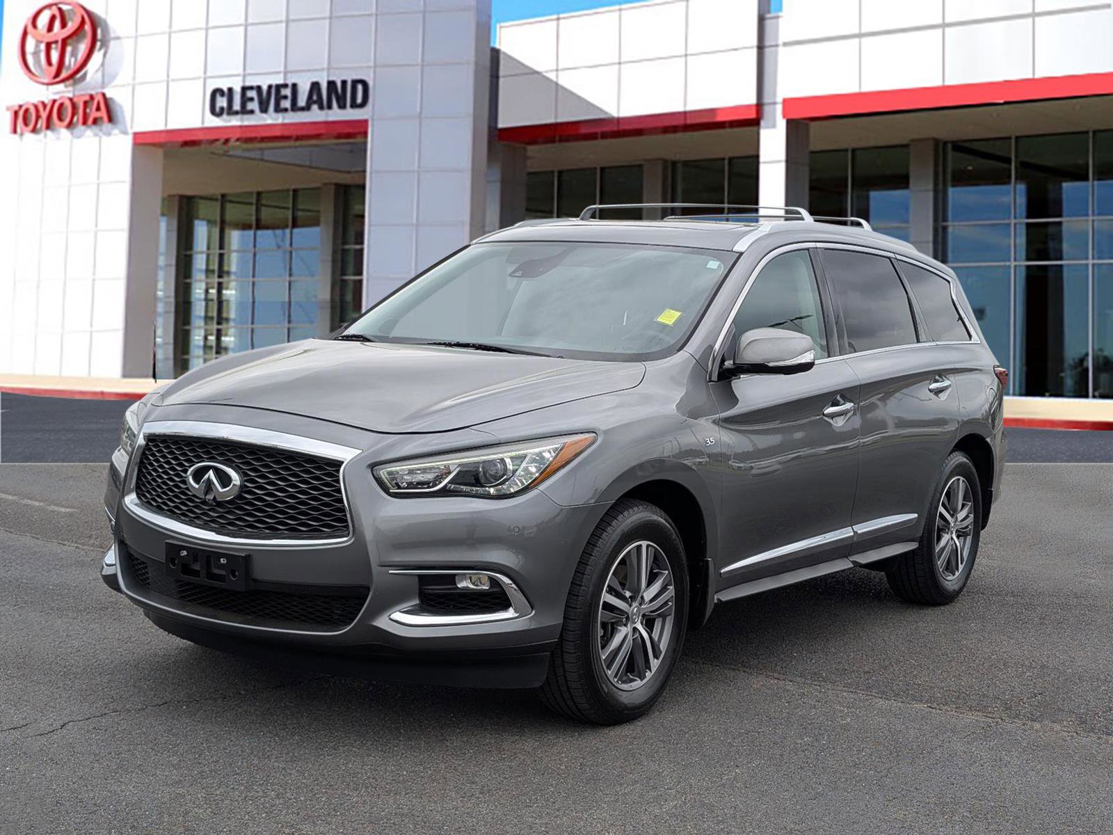 Used 2020 INFINITI QX60 Luxe w/ Essential Package FWD image 4