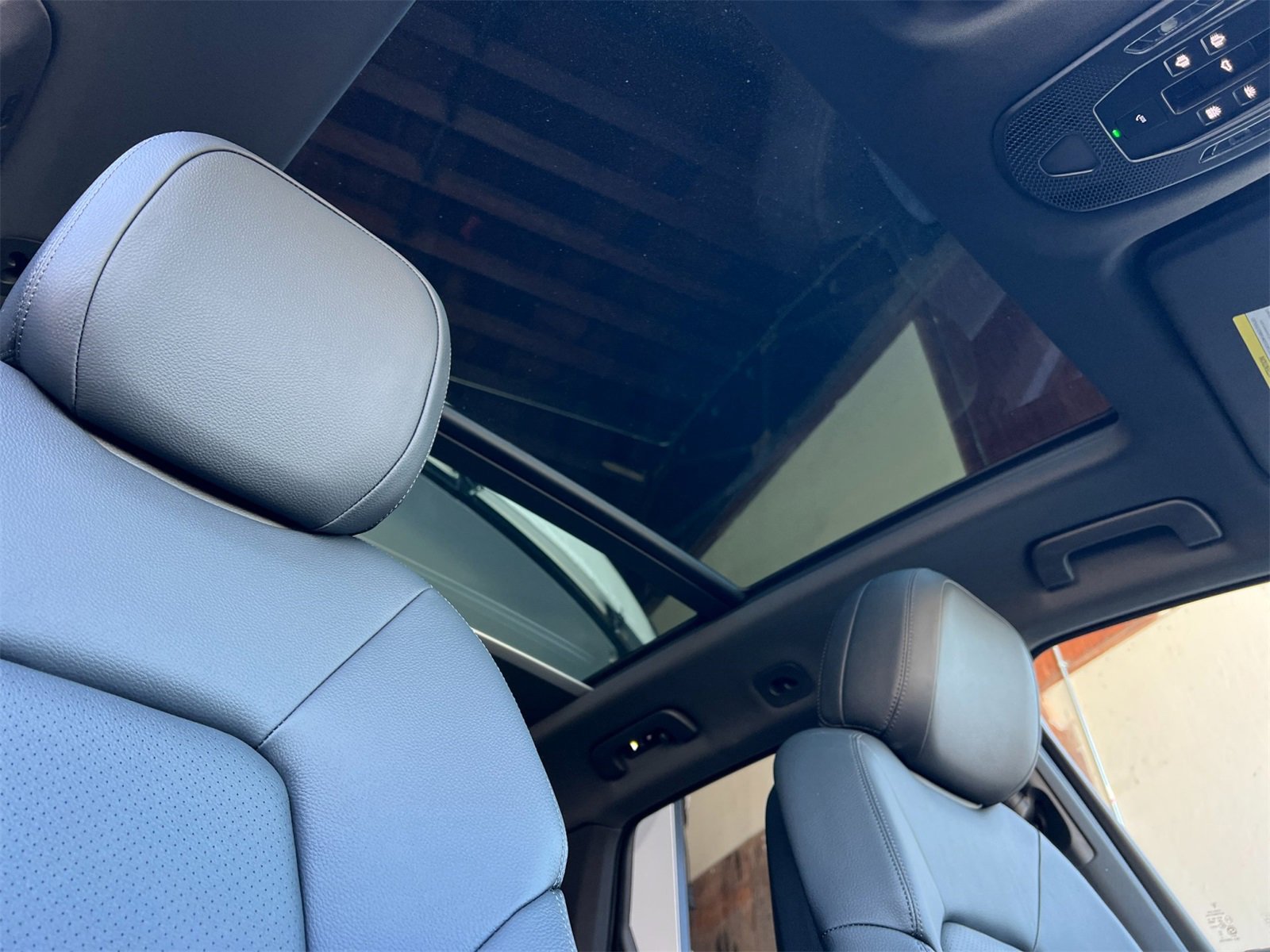 New 2025 Porsche Cayenne image 19