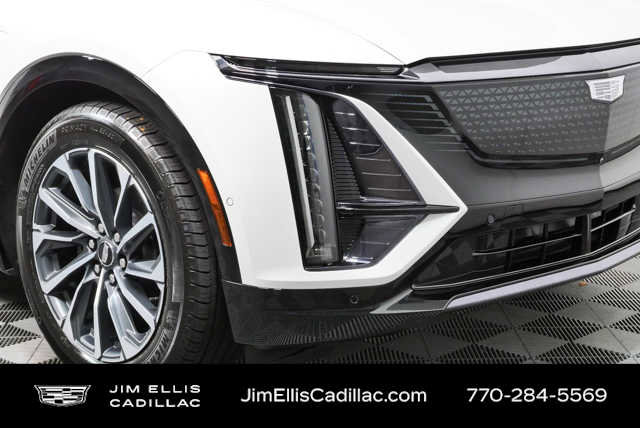 Used 2024 Cadillac Lyriq Sport AWD/4WD image 36