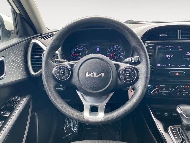 Used 2022 Kia Soul LX w/ Technology Package FWD image 12