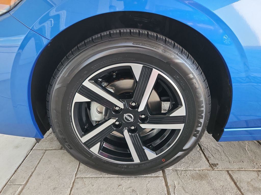 Used 2025 Nissan Sentra SV FWD image 29