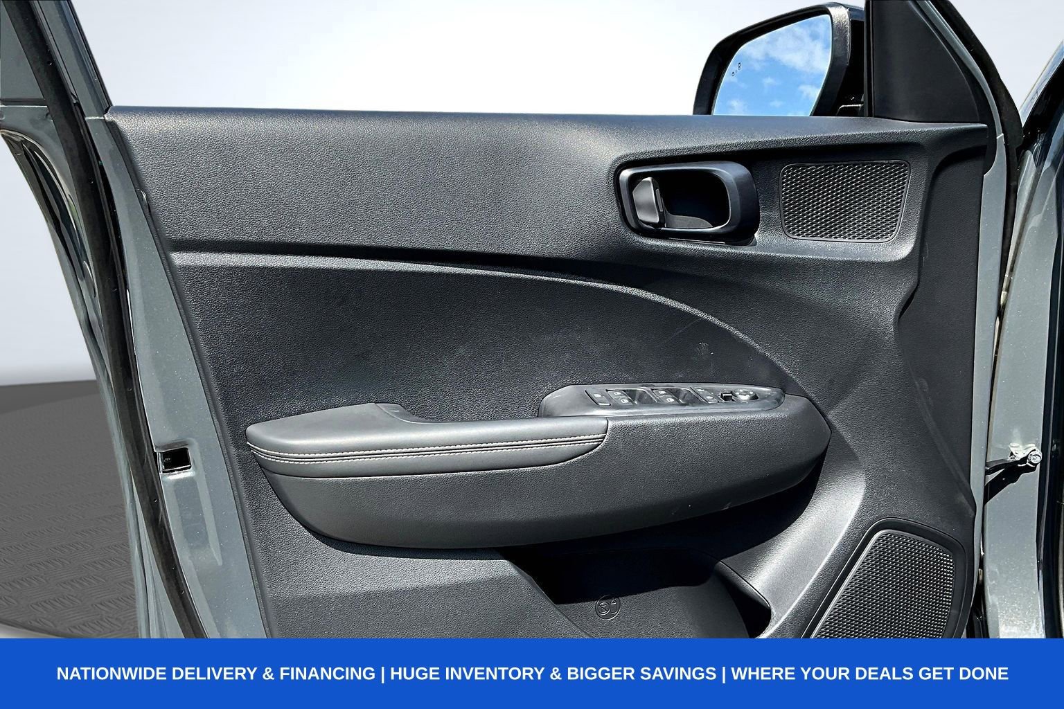 Used 2026 Hyundai Venue SEL image 27