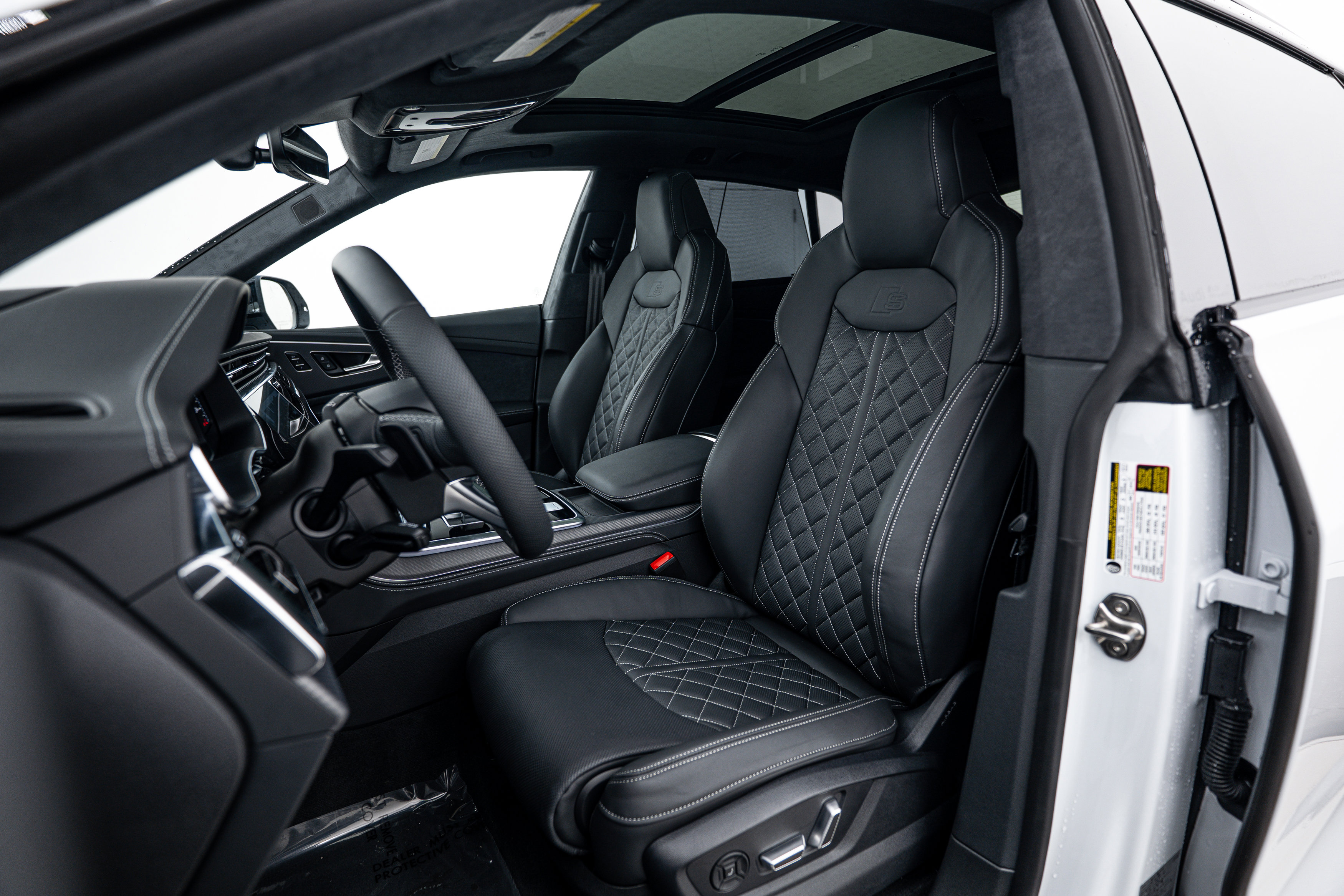 New 2026 Audi SQ8 Prestige image 15