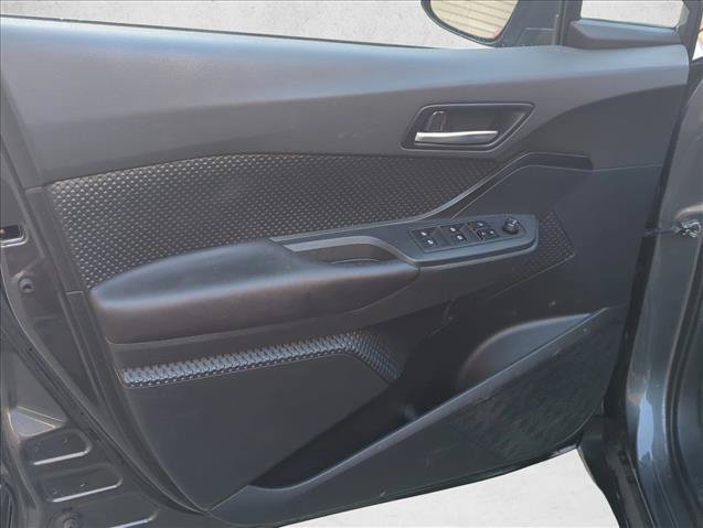 Certified 2019 Toyota C-HR LE FWD image 8