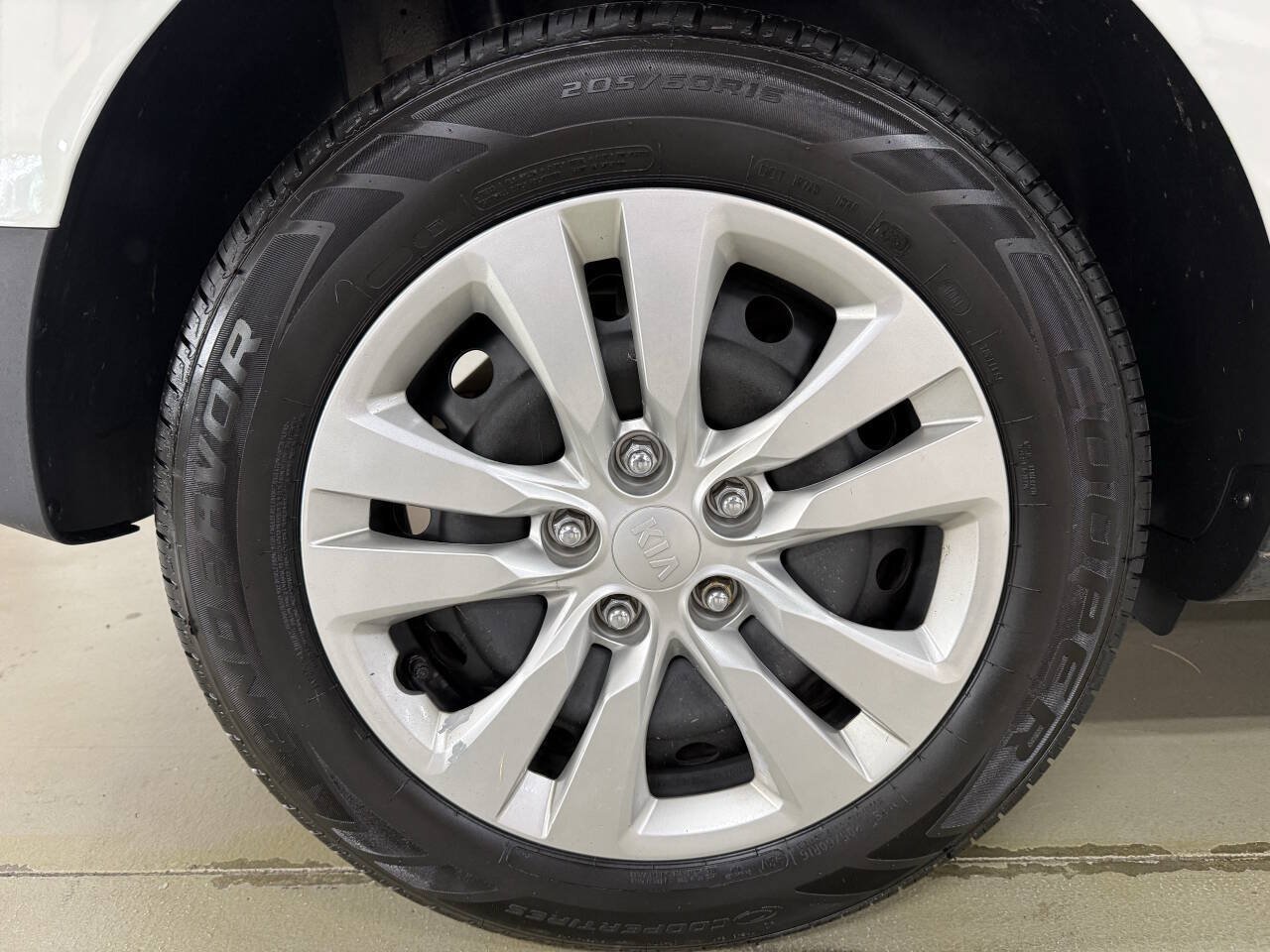 Used 2021 Kia Soul LX FWD image 29