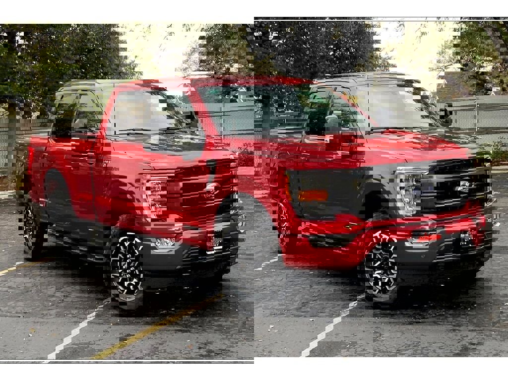 Used 2023 Ford F150 Lariat image 2