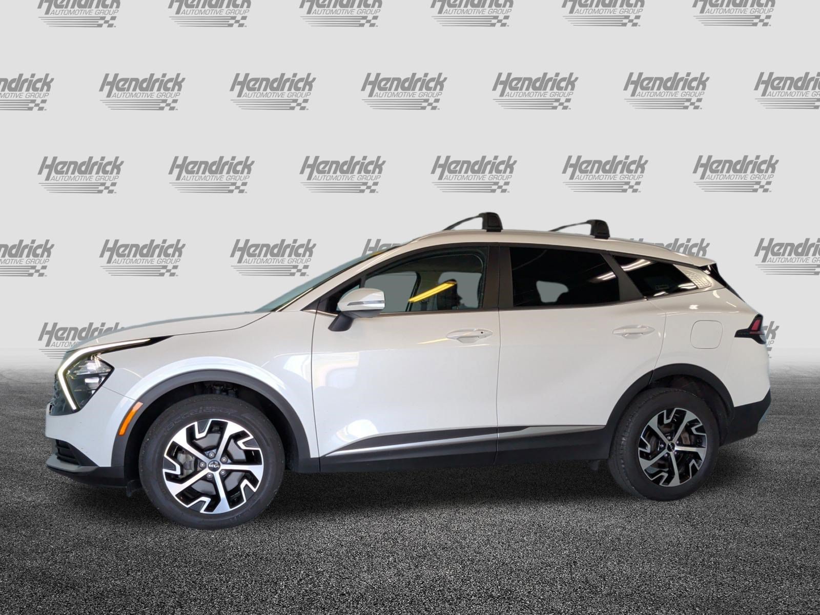 Used 2023 Kia Sportage EX AWD/4WD image 8